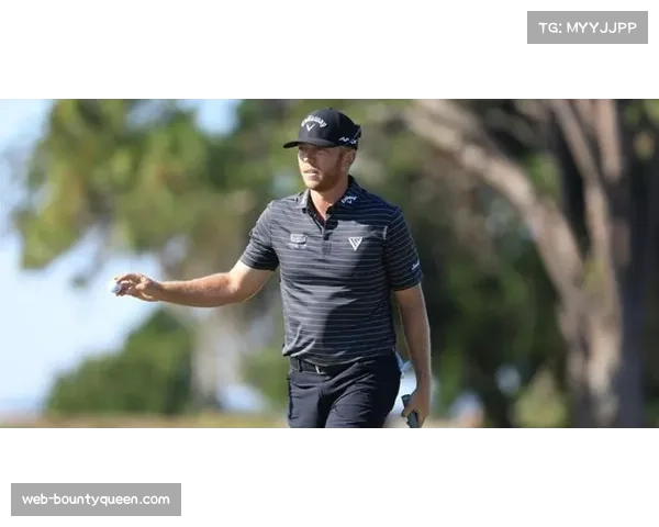 LIV高尔夫联赛香港站首日：达斯汀·约翰逊与古奇并列领先